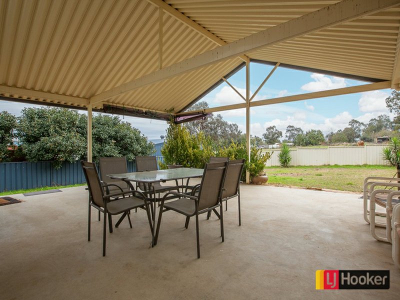 Photo - 115 Glengarvin Drive, Oxley Vale NSW 2340 - Image 9