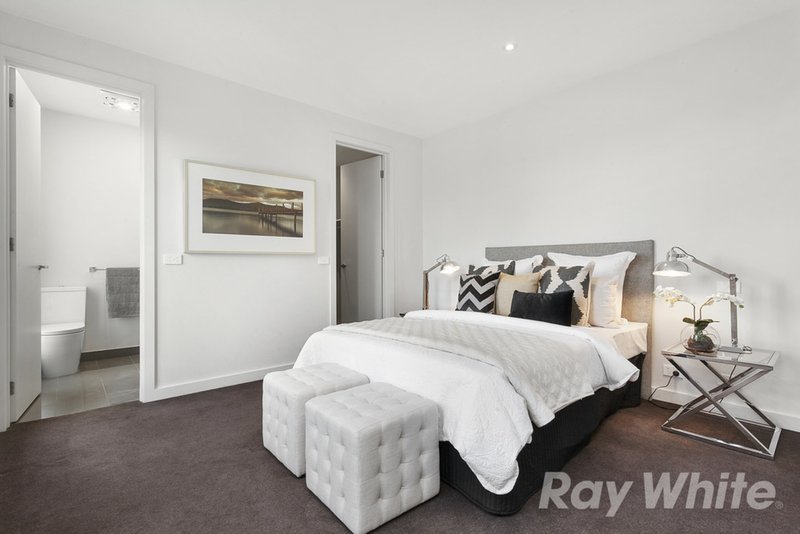 Photo - 1/15 Grandview Avenue, Mulgrave VIC 3170 - Image 5