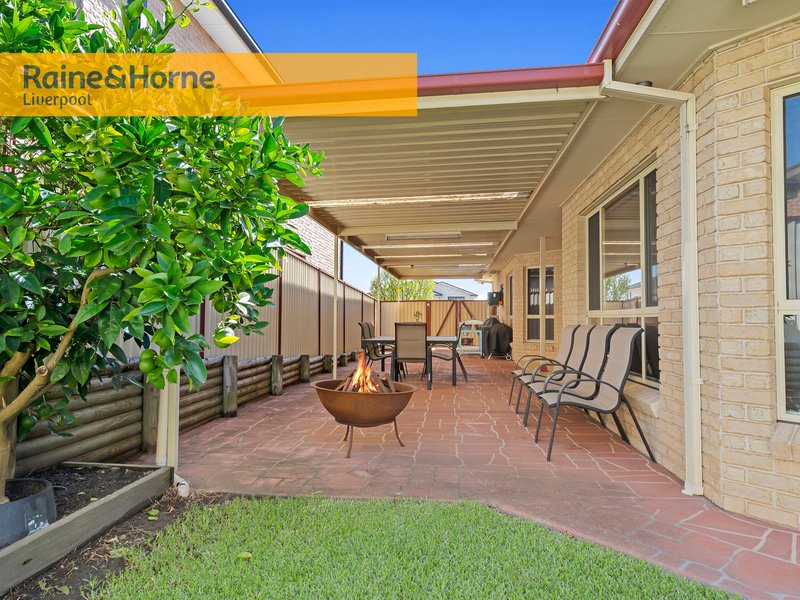 Photo - 115 Greenway Drive, West Hoxton NSW 2171 - Image 4