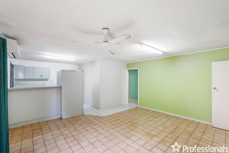 Photo - 1/15 Hall Street, Edge Hill QLD 4870 - Image 3