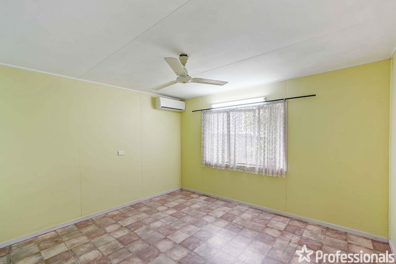 Photo - 1/15 Hall Street, Edge Hill QLD 4870 - Image 6