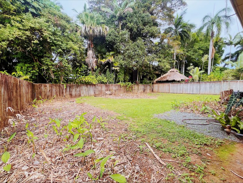 Photo - 1/15 Hall Street, Edge Hill QLD 4870 - Image 9