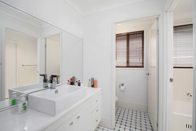 Photo - 115 James Sea Drive, Green Point NSW 2251 - Image 6