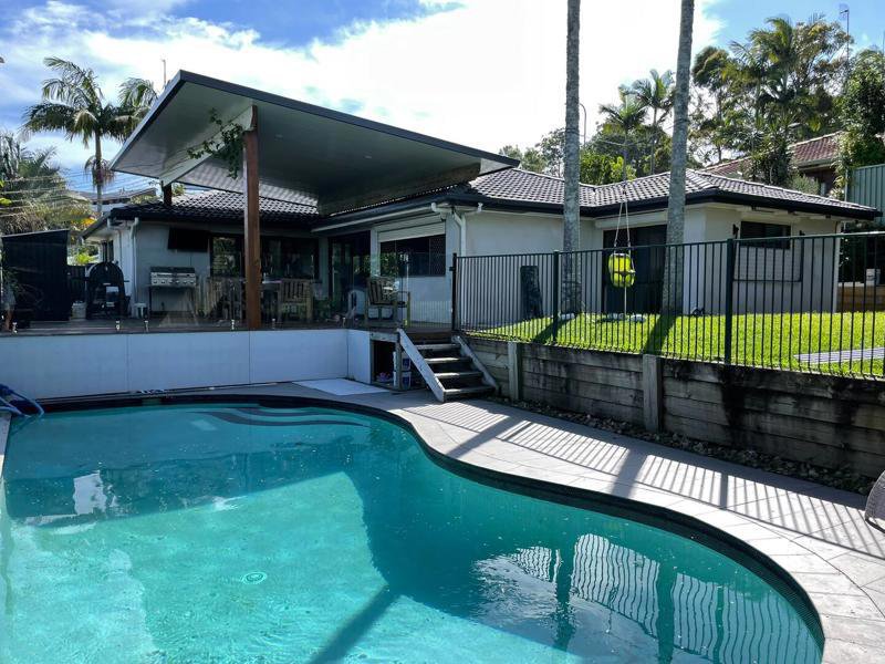 115 K P Mcgrath Drive, Elanora QLD 4221