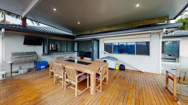 Photo - 115 K P Mcgrath Drive, Elanora QLD 4221 - Image 15