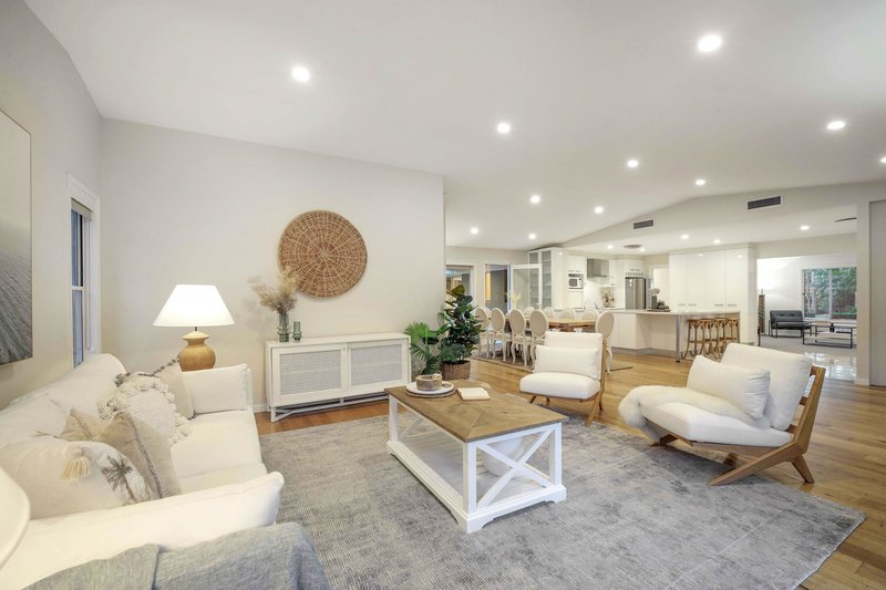 Photo - 115 Karalta Road, Erina NSW 2250 - Image 3