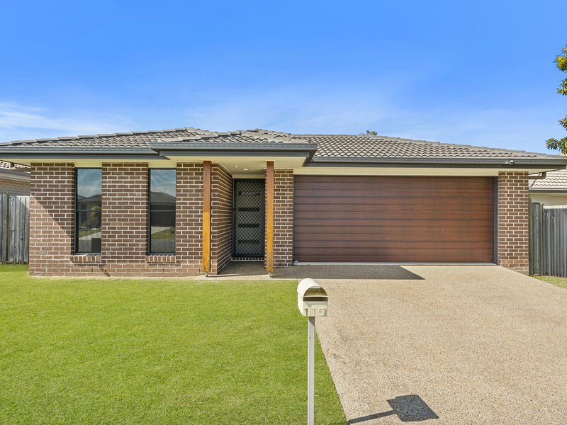 Photo - 115 Lakeside Crescent, Ningi QLD 4511 - Image 2