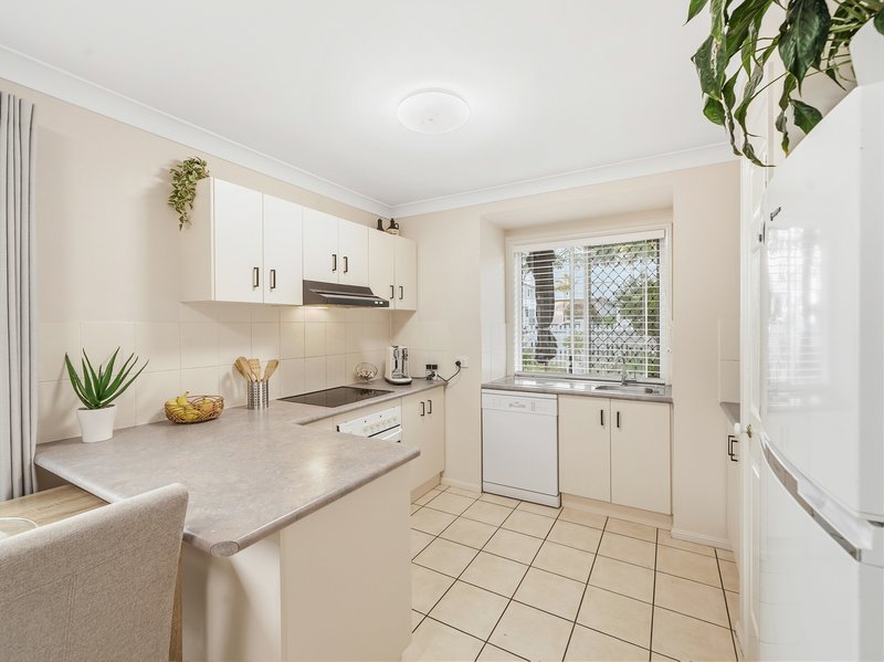 Photo - 1/15 Livermore Street, Redcliffe QLD 4020 - Image 4