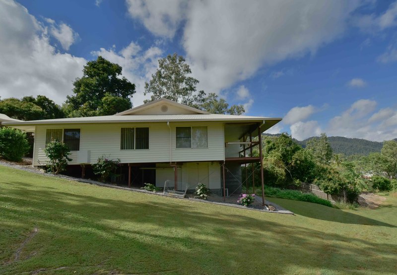 Photo - 1/15 Macarthur Drive, Cannonvale QLD 4802 - Image 2