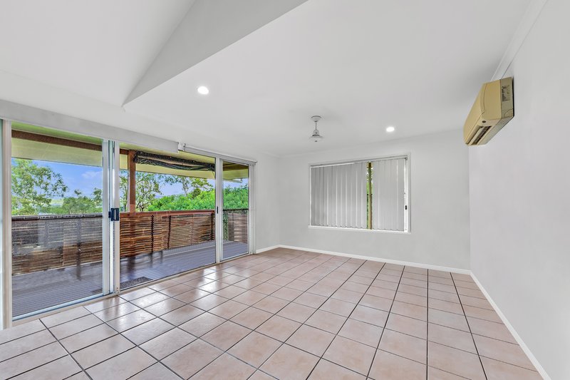 Photo - 1/15 Macarthur Drive, Cannonvale QLD 4802 - Image 7