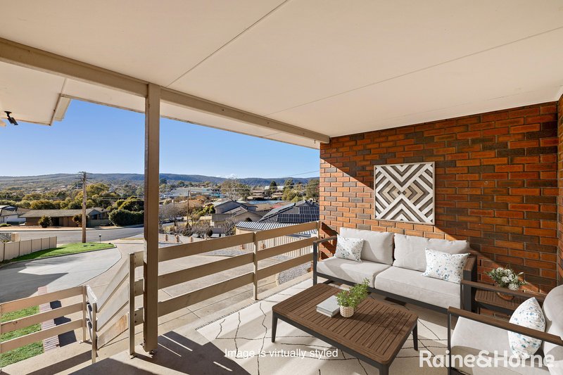 Photo - 1/15 Mallee Crescent, Queanbeyan NSW 2620 - Image 1