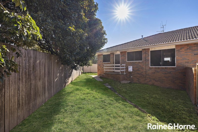Photo - 1/15 Mallee Crescent, Queanbeyan NSW 2620 - Image 11