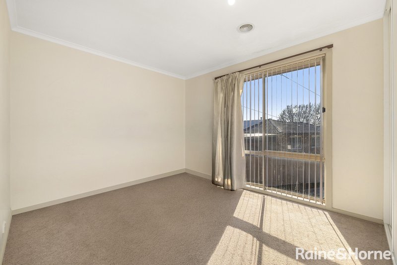 Photo - 1/15 Mallee Crescent, Queanbeyan NSW 2620 - Image 13