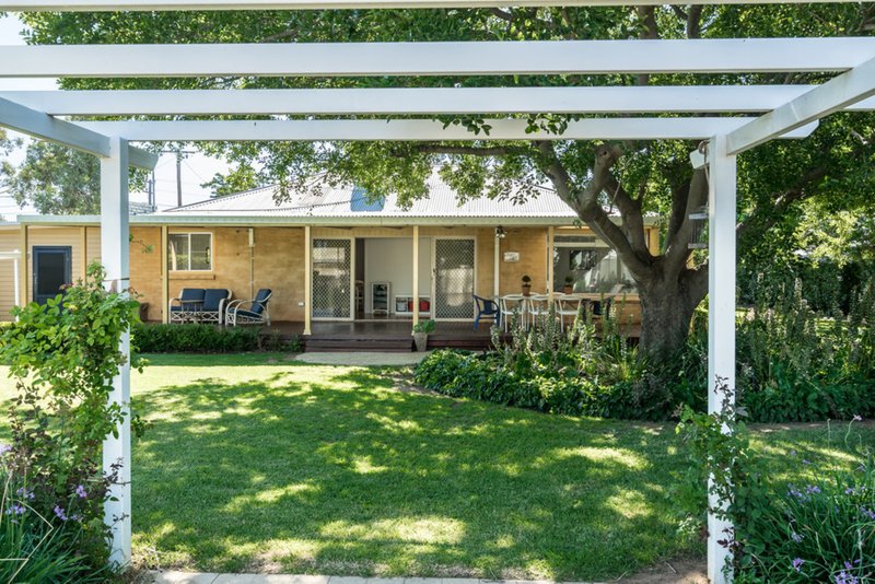 Photo - 115 Manildra Street, Narromine NSW 2821 - Image 9