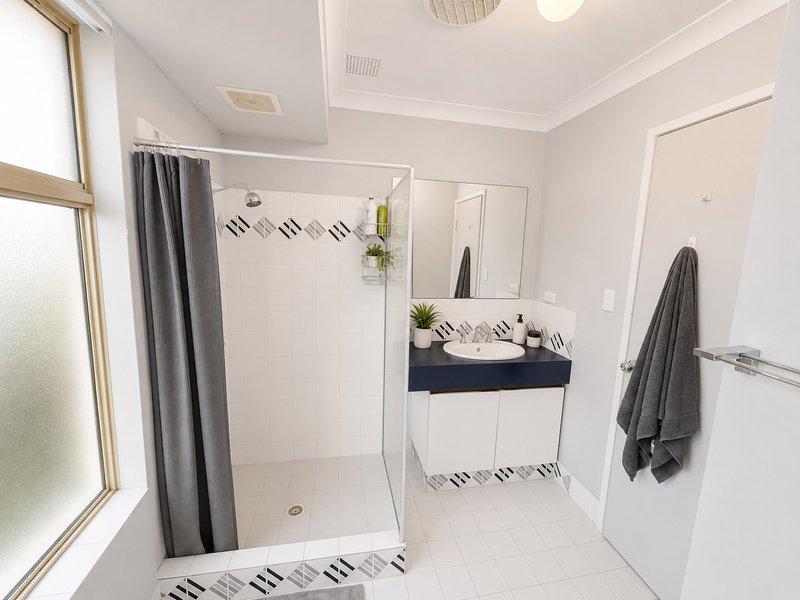 Photo - 115 Marlock Drive, Greenwood WA 6024 - Image 7