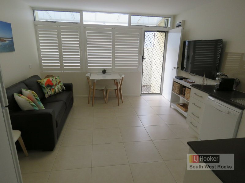 Photo - 1/15 Memorial Avenue, South West Rocks NSW 2431 - Image 7