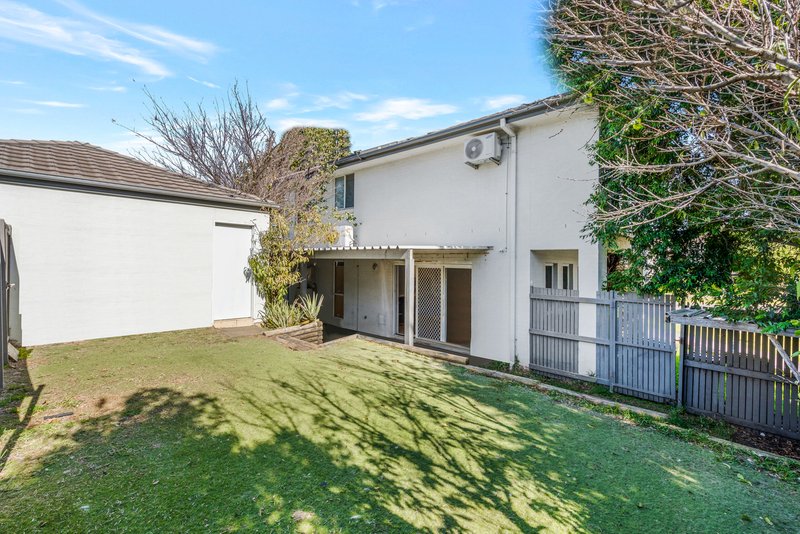 Photo - 115 Middleton Drive, Middleton Grange NSW 2171 - Image 20