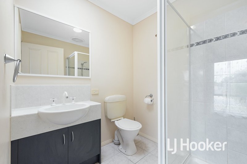 Photo - 1/15 Mill Street, Pakenham VIC 3810 - Image 6