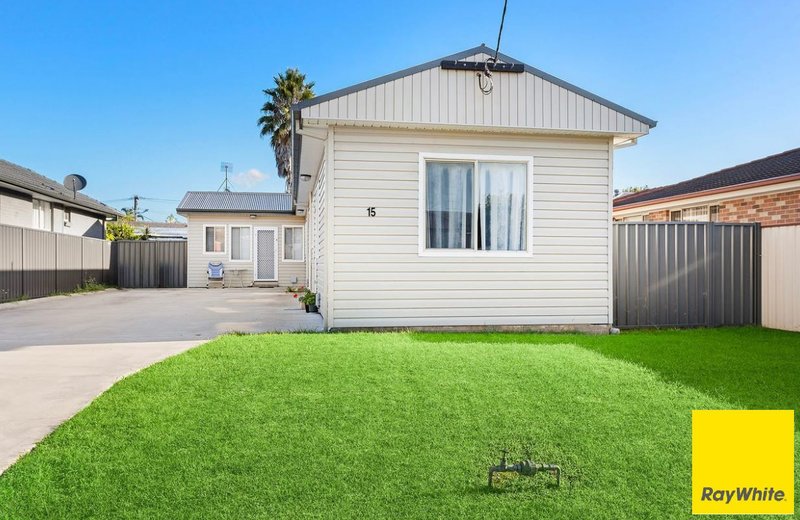 Photo - 1/15 Moran Avenue, Dapto NSW 2530 - Image 1