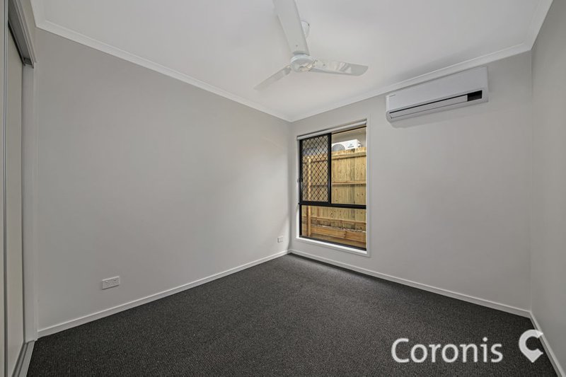 Photo - 1/15 Mount Wheeler Street, Park Ridge QLD 4125 - Image 2