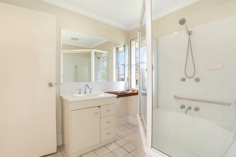 Photo - 115 Mulgrave Crescent, Forest Lake QLD 4078 - Image 10