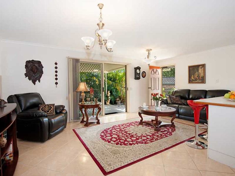 Photo - 1/15 Ogilvie Cres , Nerang QLD 4211 - Image 3