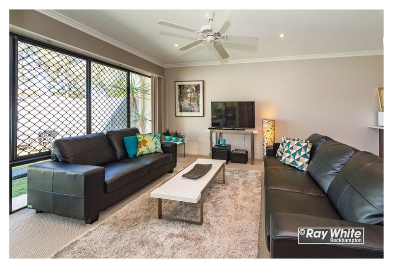 1/15 Parkside Place, Norman Gardens QLD 4701