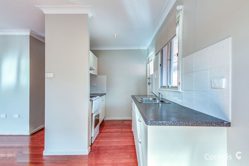 Photo - 1/15 Pear Street, Greenslopes QLD 4120 - Image 2