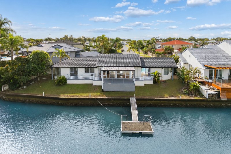 Photo - 115 Pebble Beach Drive, Runaway Bay QLD 4216 - Image 1