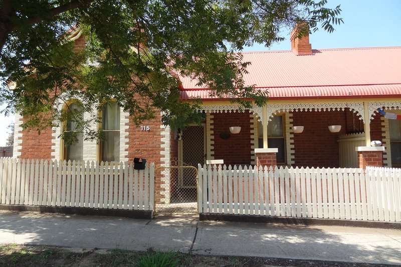 115 Rocket Street, Bathurst NSW 2795