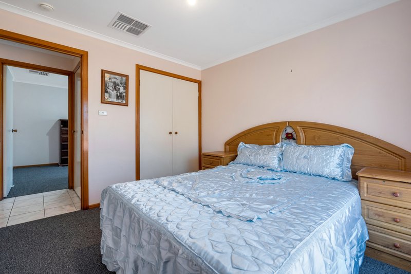 Photo - 115 Shankland Boulevard, Meadow Heights VIC 3048 - Image 8