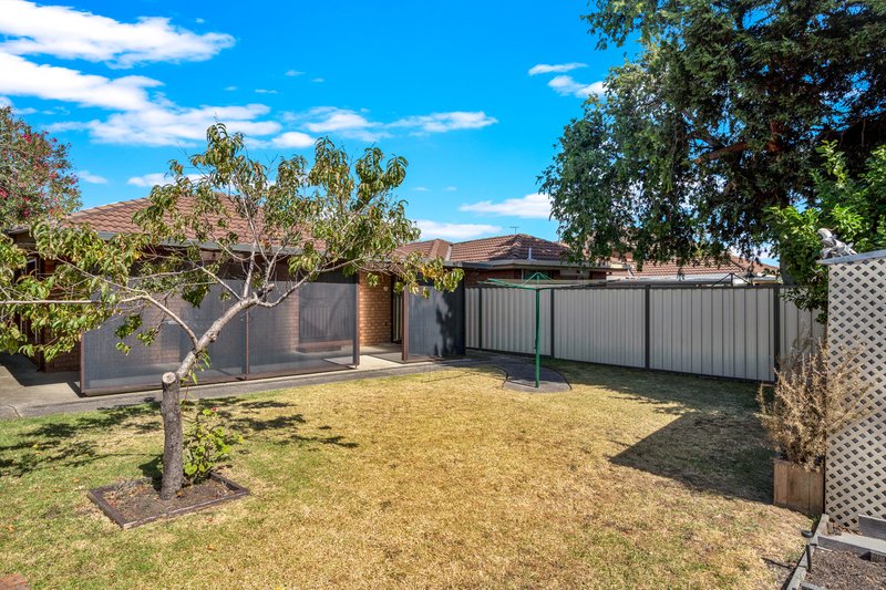 Photo - 115 Shankland Boulevard, Meadow Heights VIC 3048 - Image 14