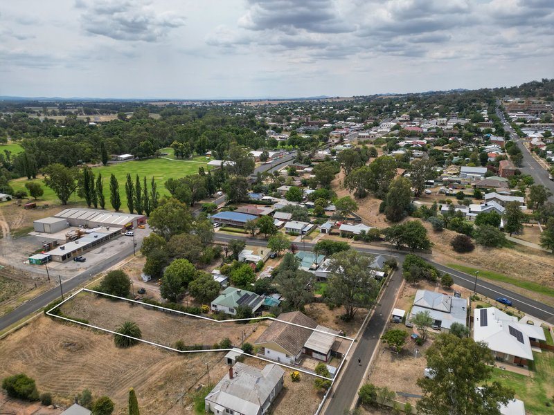 Photo - 115 Taragala Street, Cowra NSW 2794 - Image 13