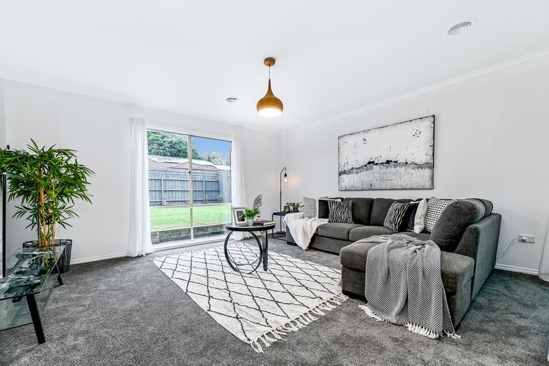 Photo - 115 The Promenade, Narre Warren South VIC 3805 - Image 6