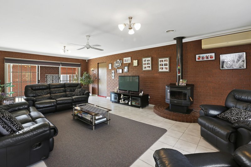 Photo - 115 Tower Hill Drive, Lara VIC 3212 - Image 10