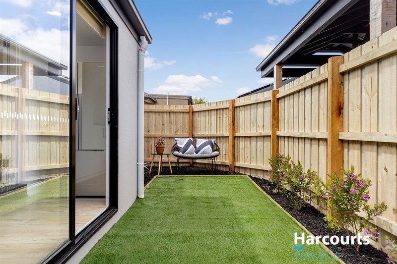 Photo - 1/15 Travers Street, Thomastown VIC 3074 - Image 8