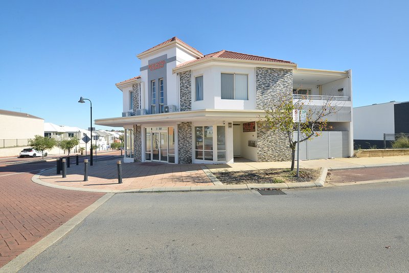 Photo - 1/150 Celebration Boulevard, Clarkson WA 6030 - Image 2