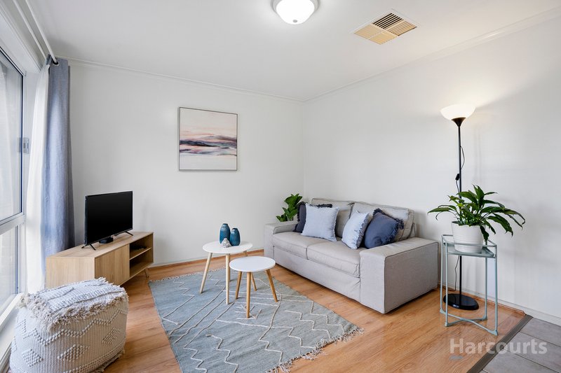 Photo - 1/150 Wantirna Road, Ringwood VIC 3134 - Image 4