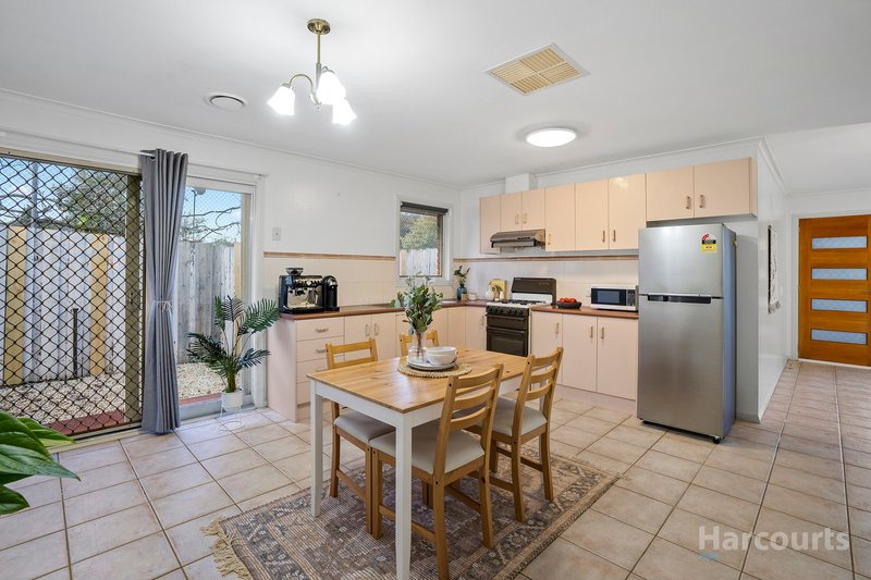 Photo - 1/150 Wantirna Road, Ringwood VIC 3134 - Image 5