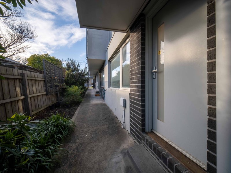 Photo - 11/501 Albion Street, Brunswick West VIC 3055 - Image 2