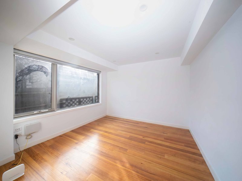 Photo - 11/501 Albion Street, Brunswick West VIC 3055 - Image 5