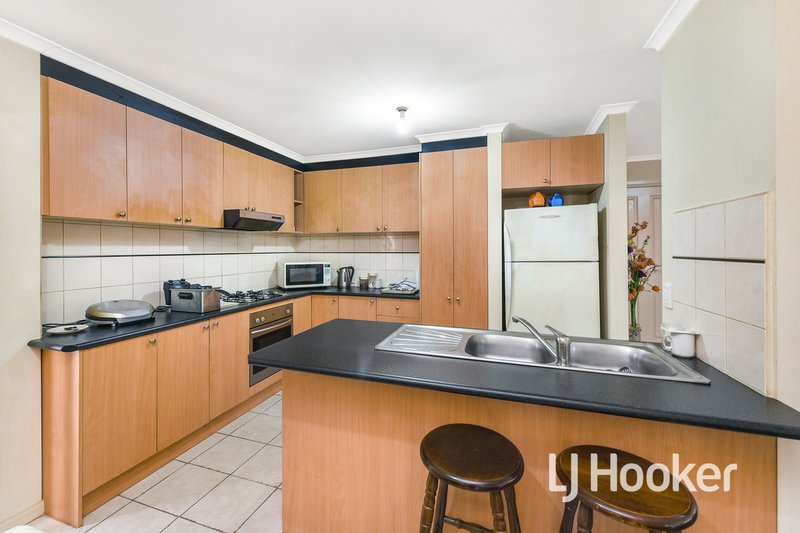 Photo - 1/151 Cairns Road, Hampton Park VIC 3976 - Image 2