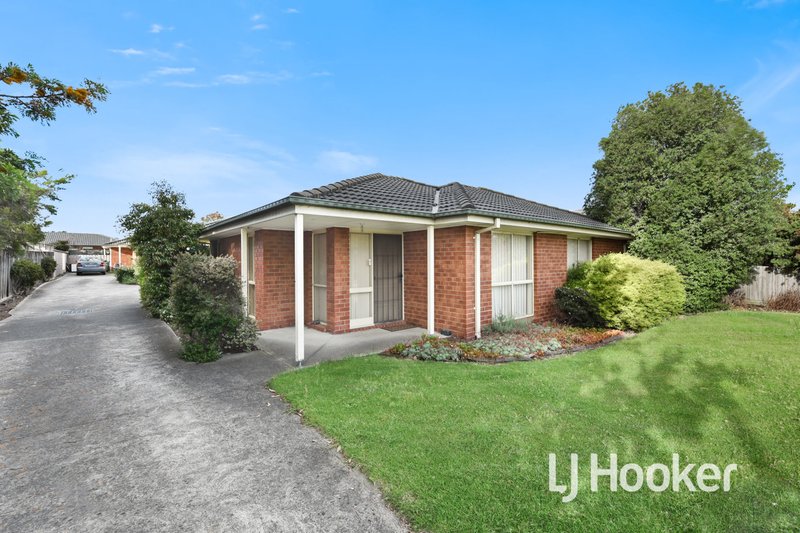 Photo - 1/151 Cairns Road, Hampton Park VIC 3976 - Image 10