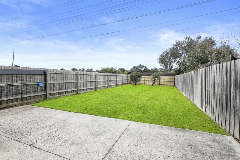 Photo - 1/151 Hinrichsen Drive, Hallam VIC 3803 - Image 11