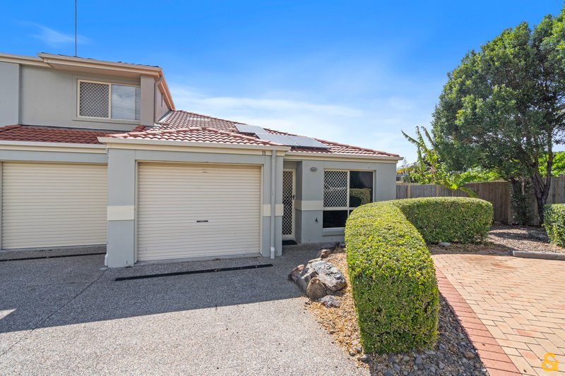 Photo - 11/519 Tingal Road, Wynnum QLD 4178 - Image 2