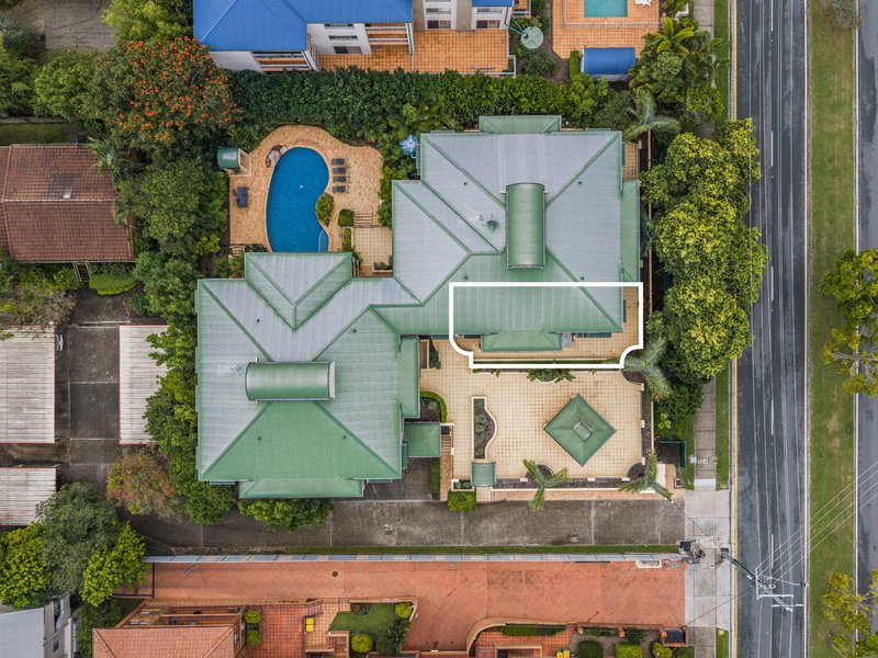 Photo - 1/152-154 High Street, Southport QLD 4215 - Image 17