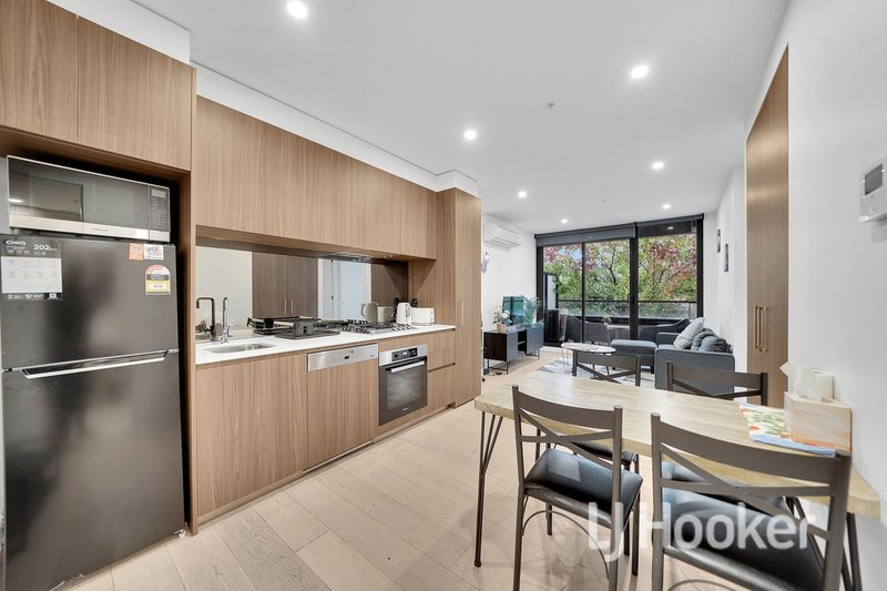 Photo - 115/2 John Street, Malvern East VIC 3145 - Image 4