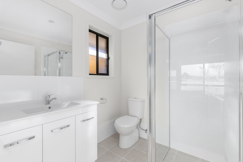 Photo - 1/152 Settlers Boulevard, Chisholm NSW 2322 - Image 5