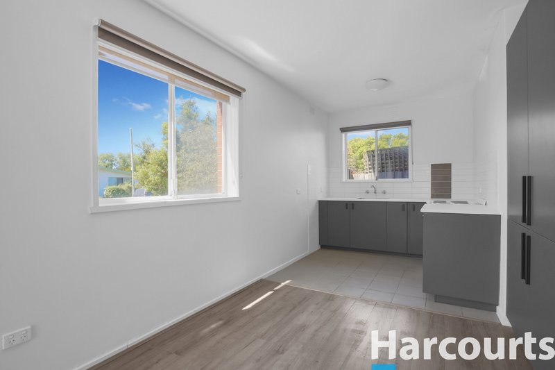 Photo - 1/153 Buckley Street, Morwell VIC 3840 - Image 3