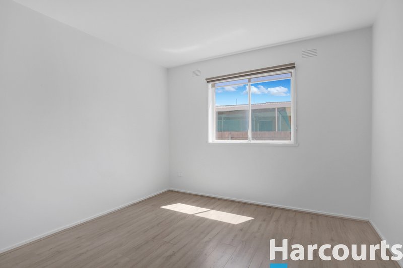 Photo - 1/153 Buckley Street, Morwell VIC 3840 - Image 6